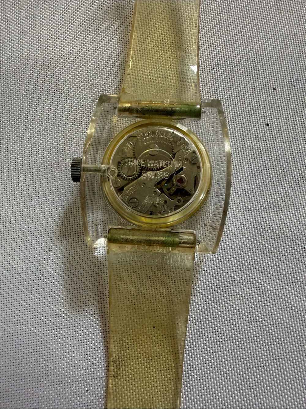 Vintage Chateau Alfex LTD Swiss Plexiglass Manual Wind Mens Watch Broken Band
